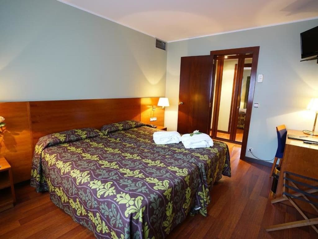rooms-double-standard-room