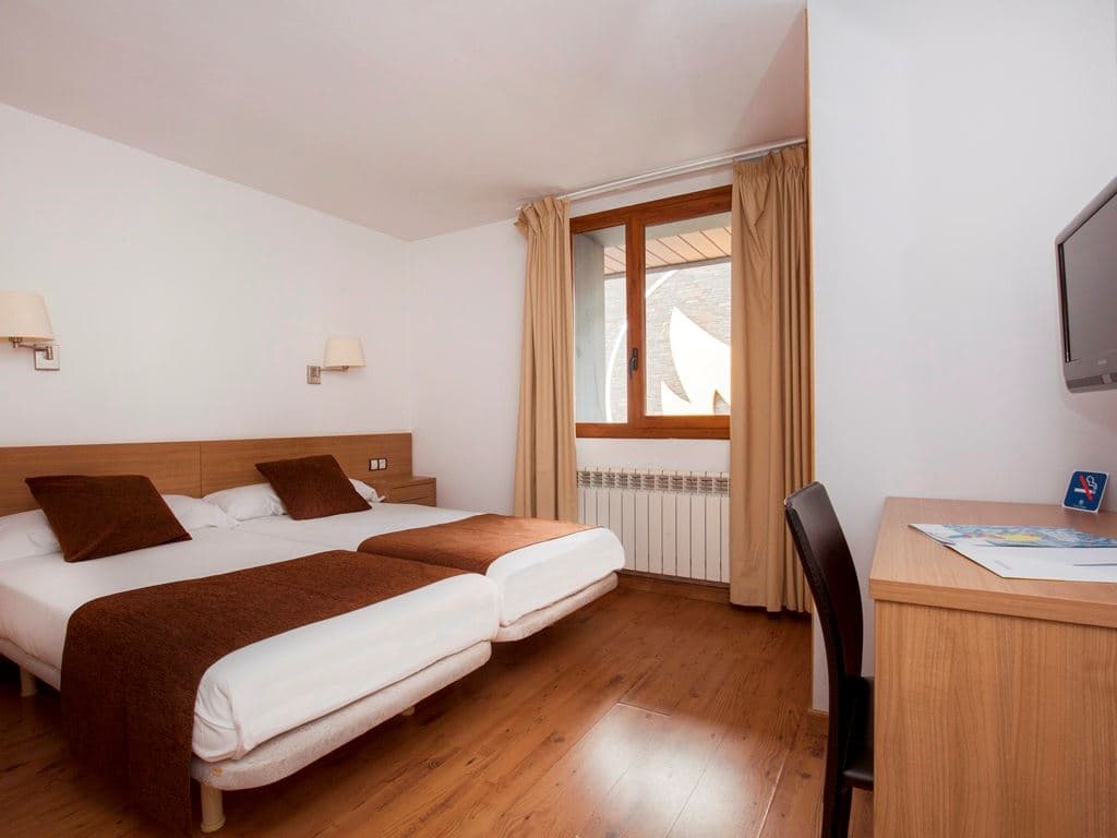 rooms-standard-room