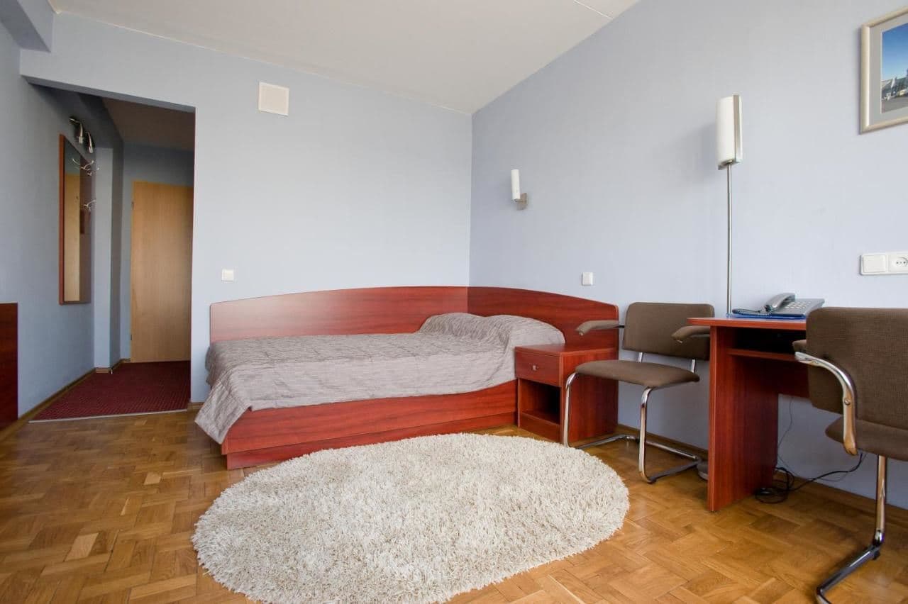 rooms-single-room