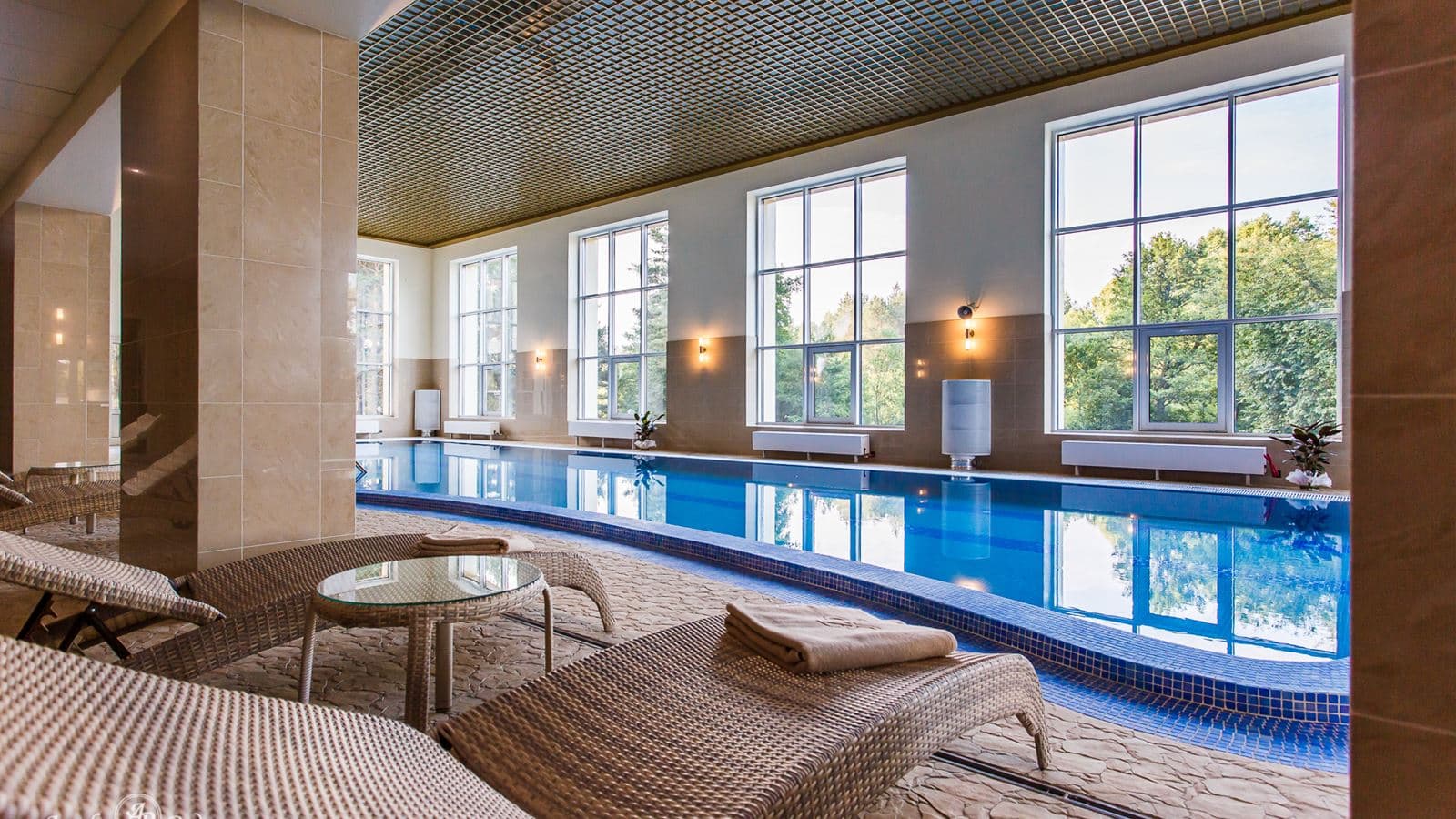 pools-indoor-pool