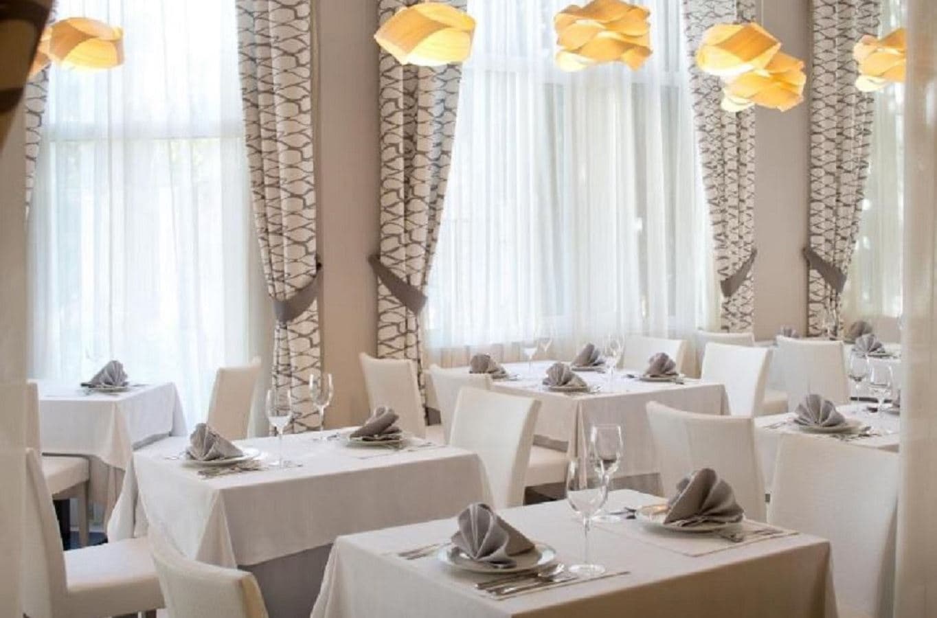 restaurants-restaurants