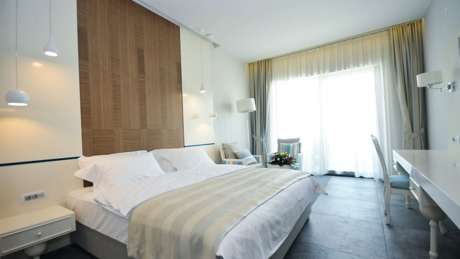 rooms-family-apartment-sea-view