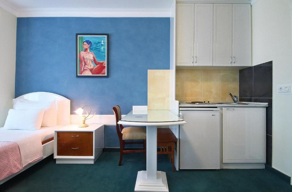 rooms-studio-02