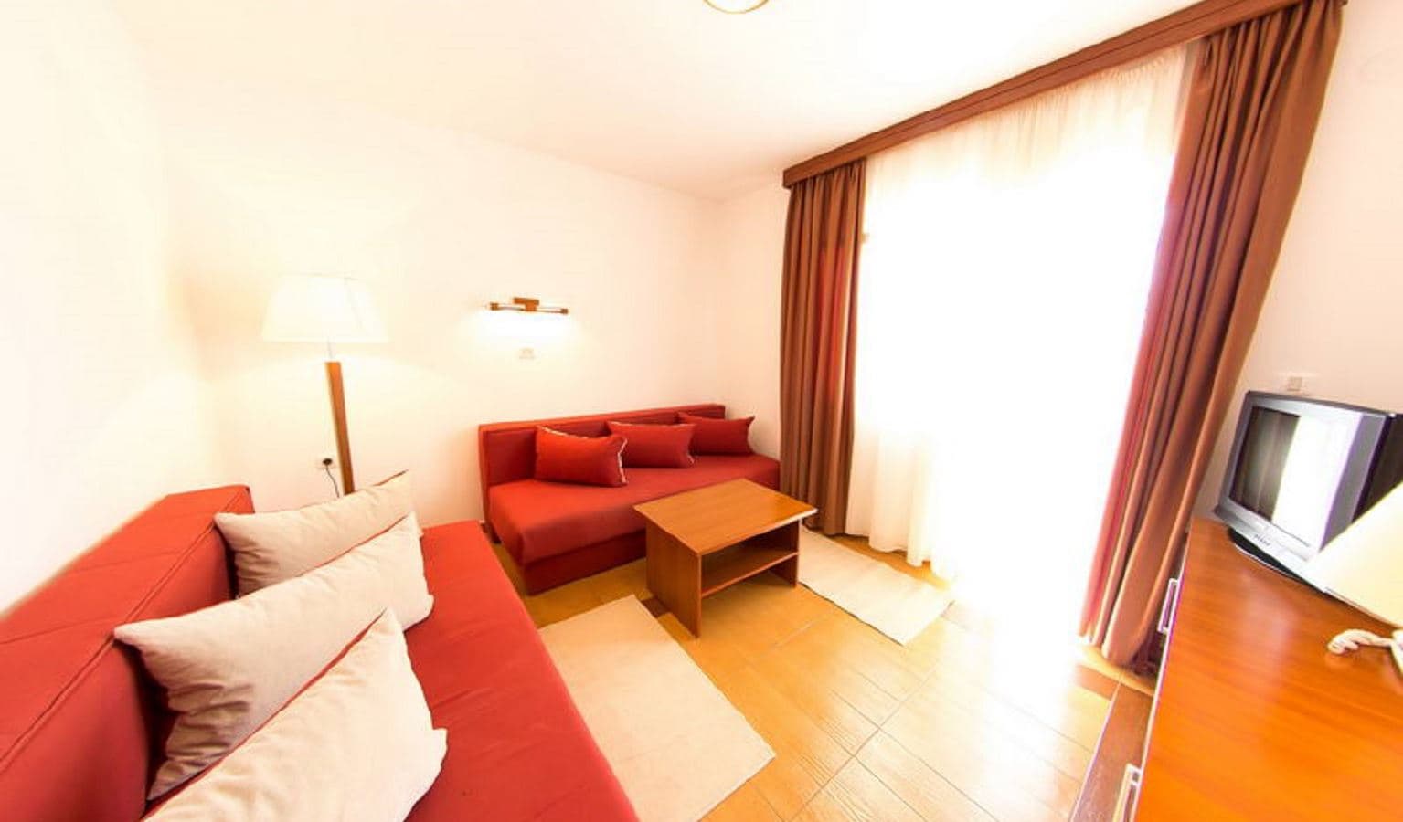 rooms-apartment-2+2