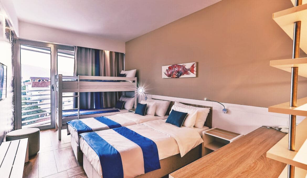 rooms-family-room