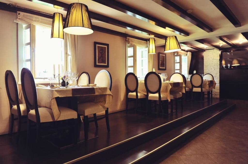 restaurants-restaurants