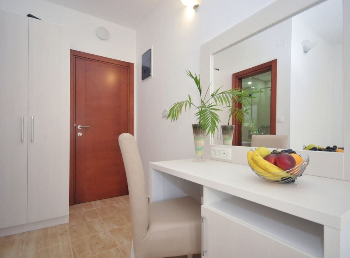 rooms-triple-room