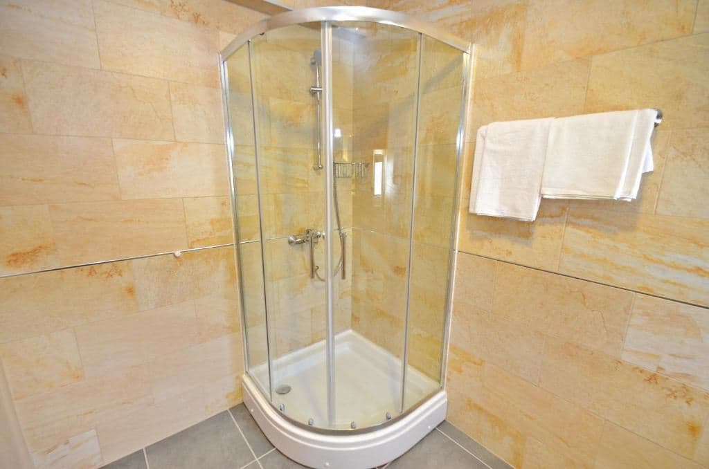 rooms-luxury-apartment-4-pax