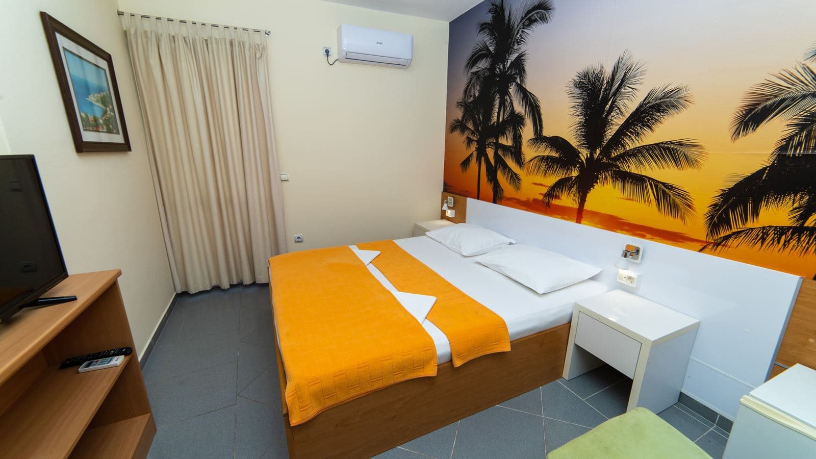 rooms-standard-room