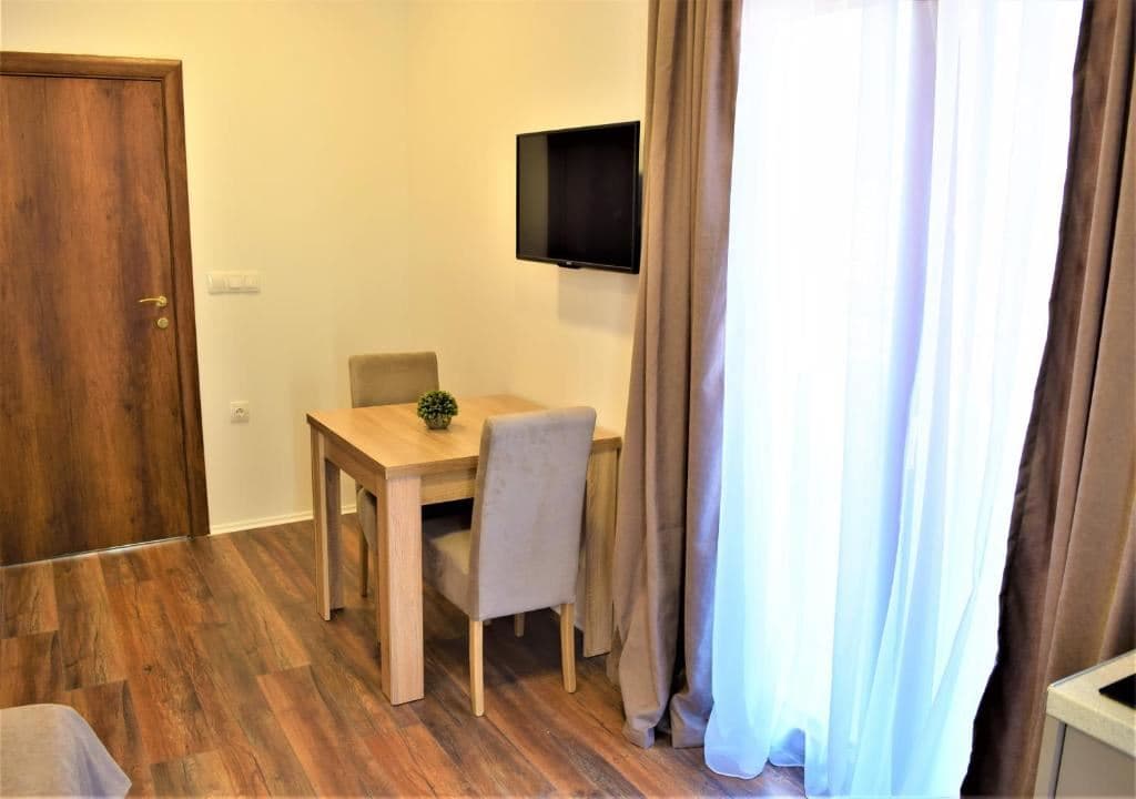 rooms-studio-apartment-02
