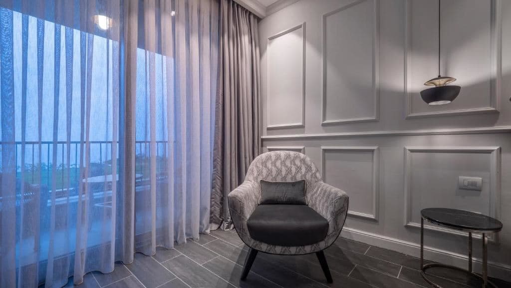 rooms-deluxe-room