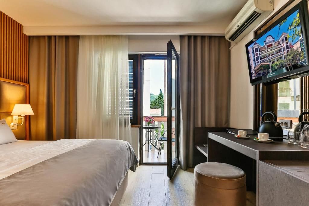rooms-triple-room