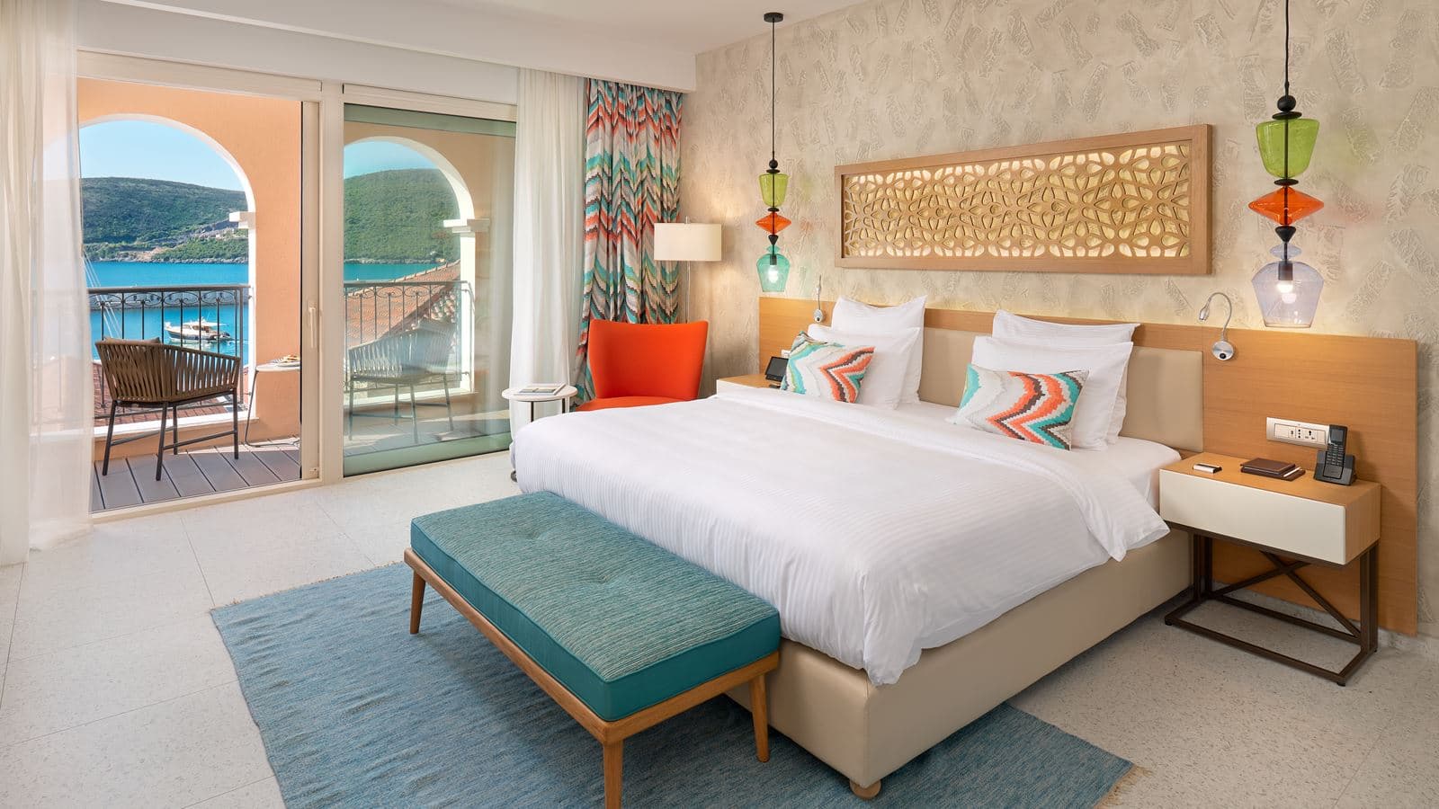 rooms-deluxe-room