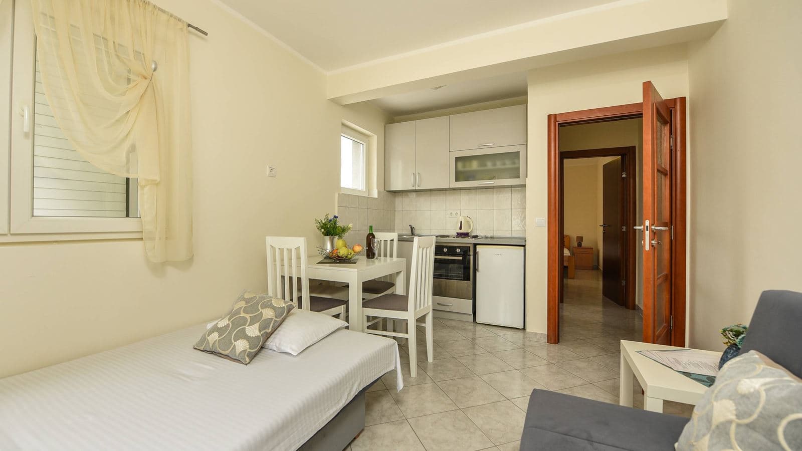 rooms-apartment-capacity-4-one-bedroom