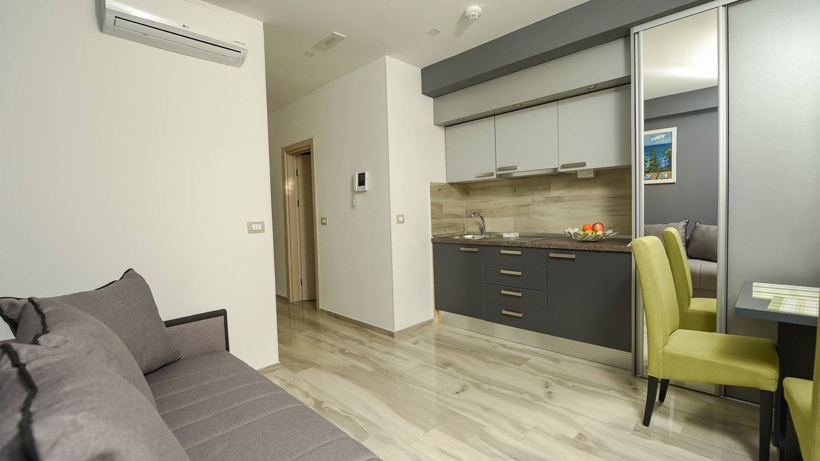 rooms-studio-sea-view-with-balcony