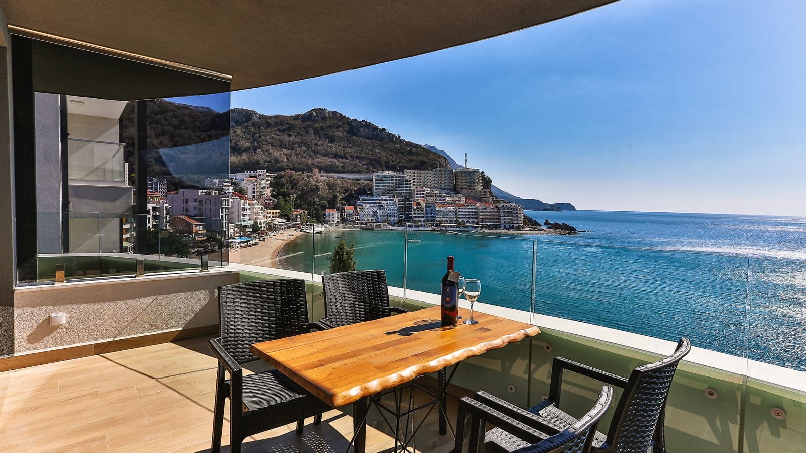rooms-king-suite-with-sea-view