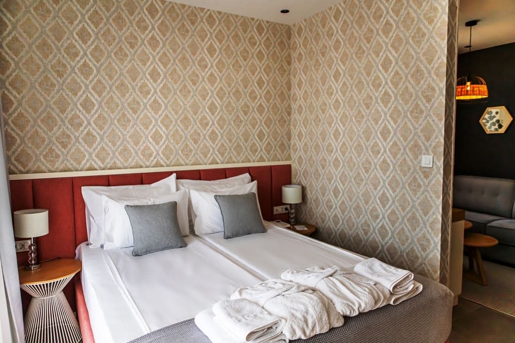 rooms-family-room