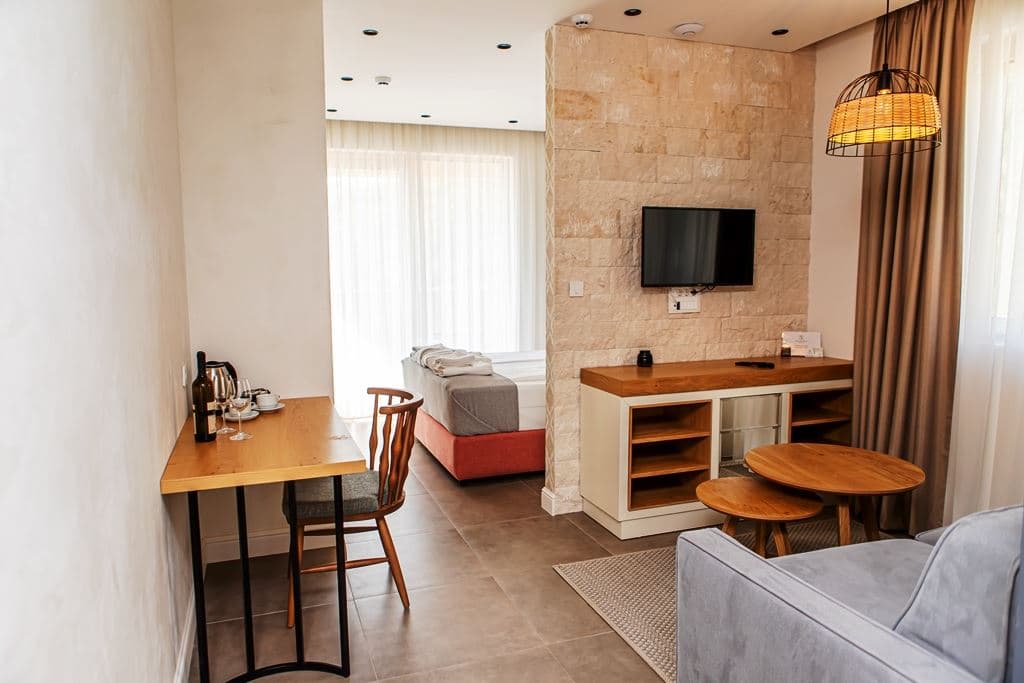 rooms-family-room