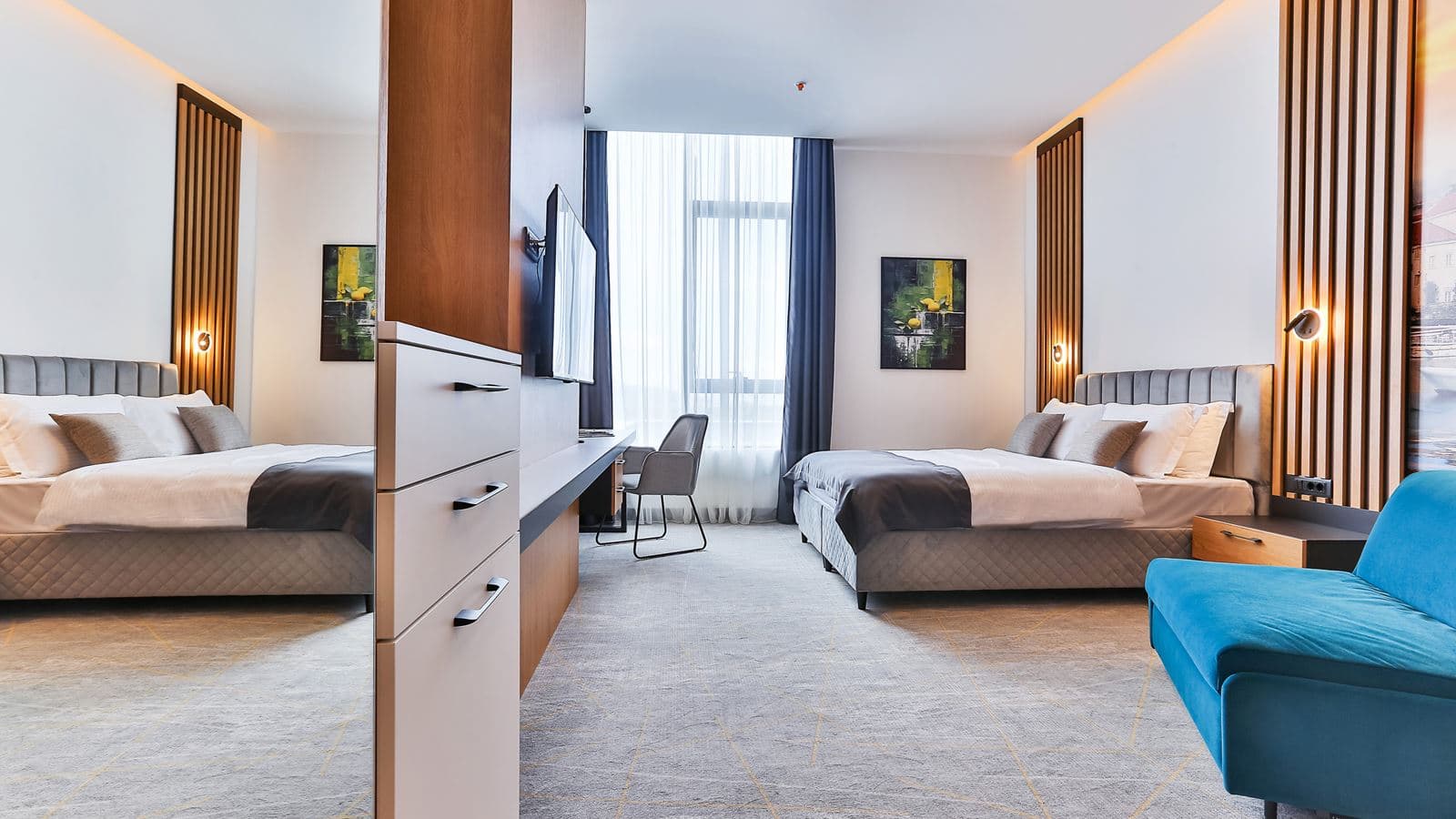 rooms-deluxe-double-room-with-extra-bed