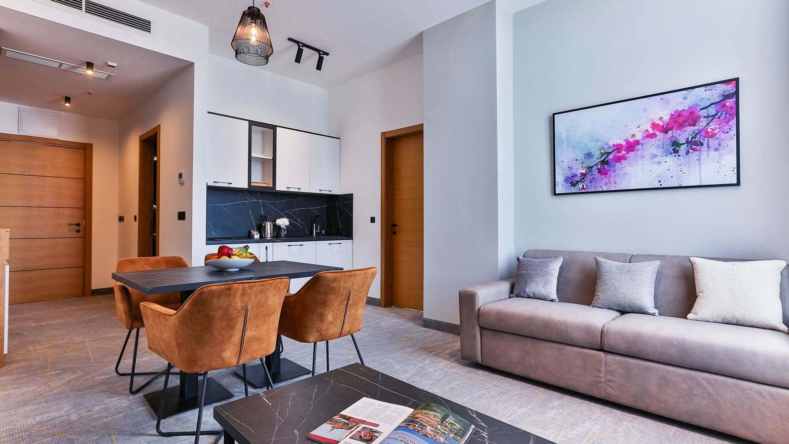 rooms-twobedroom-suite