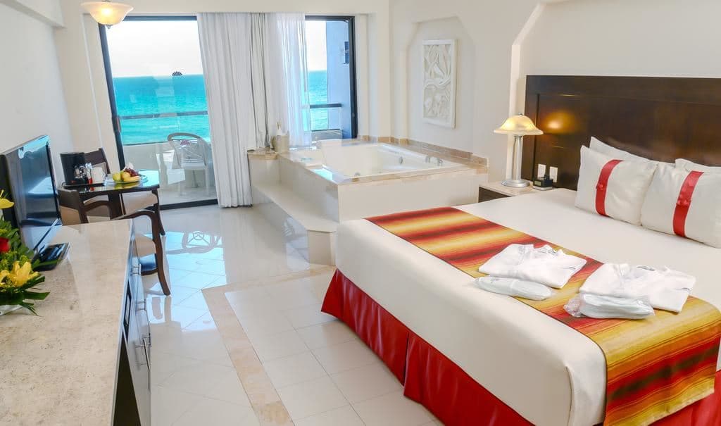 rooms-crown-club
