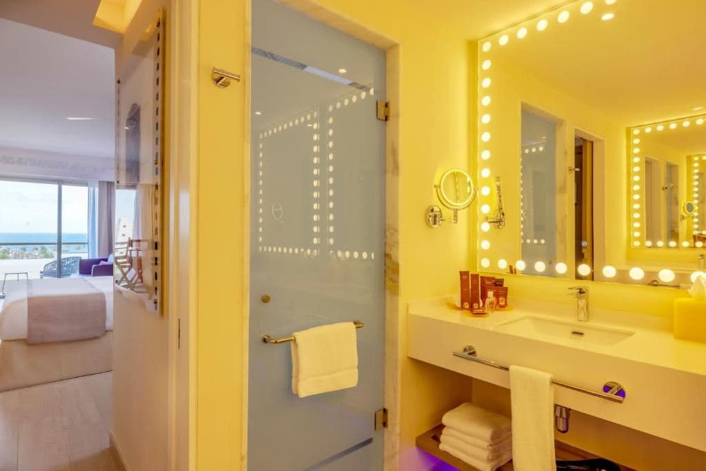 rooms-star-class-junior-suite-ocean-view