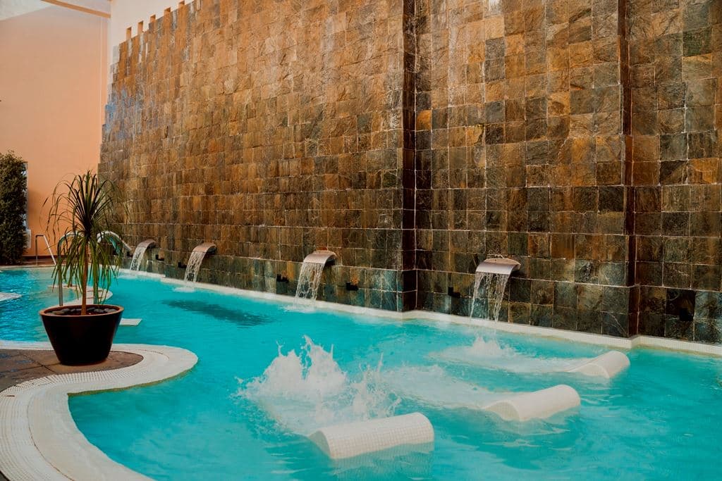 pools-indoor-pool