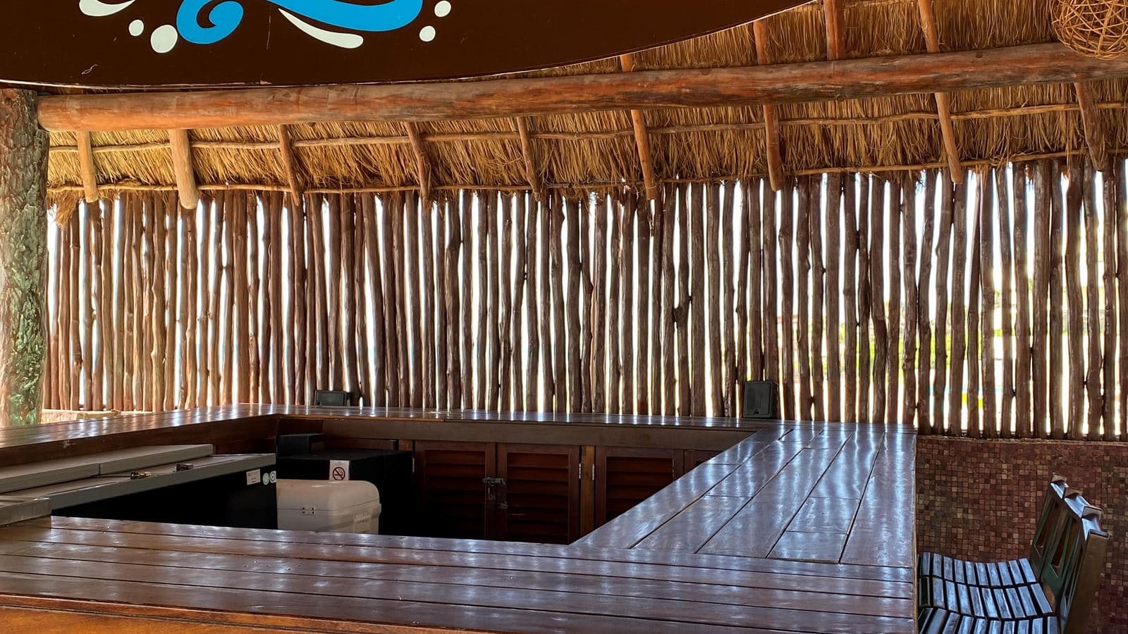 bars-splash-bar