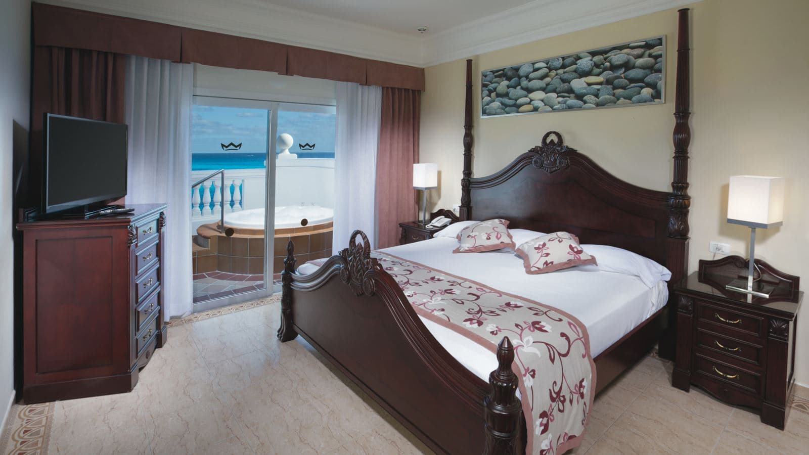 rooms-suite-jacuzzi