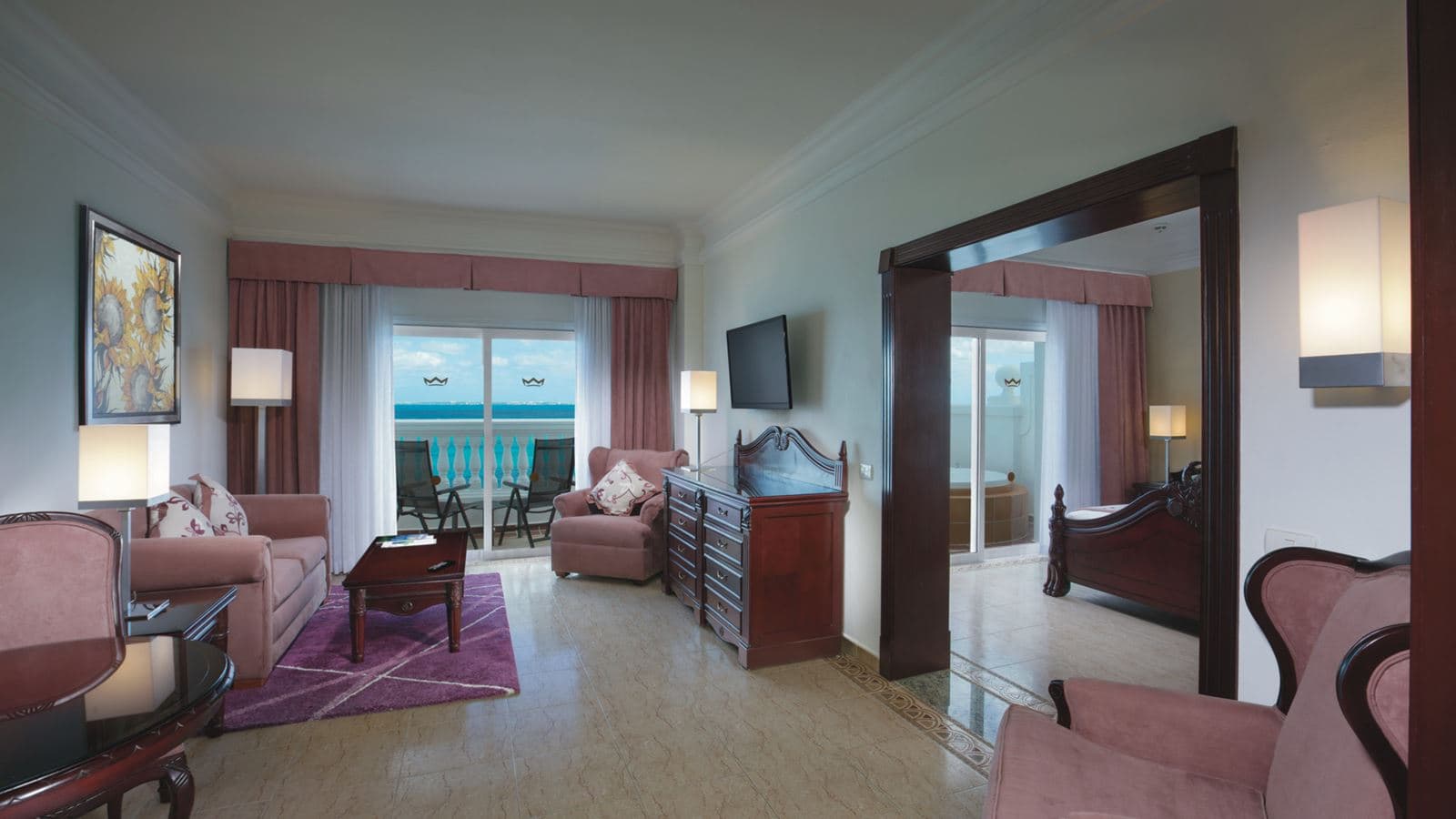 rooms-suite-jacuzzi