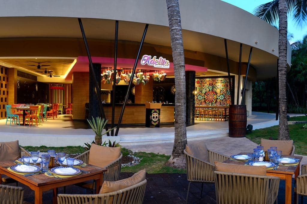 restaurants-adelita