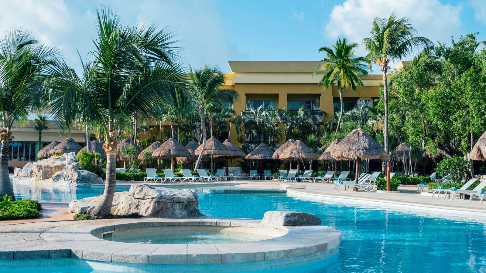 pools-outdoor-pool