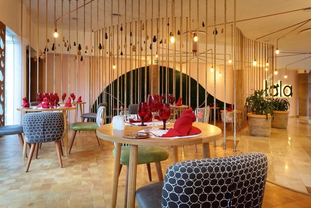 restaurants-la-lola