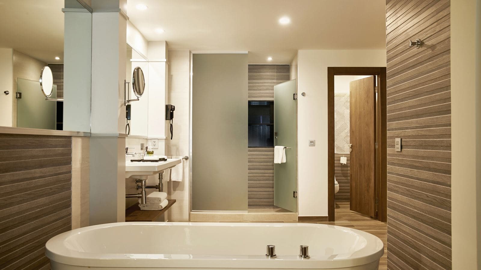 rooms-suite