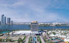 HOLIDAY INTERNATIONAL HOTEL SHARJAH