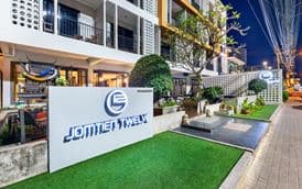THE JOMTIEN TWELVE