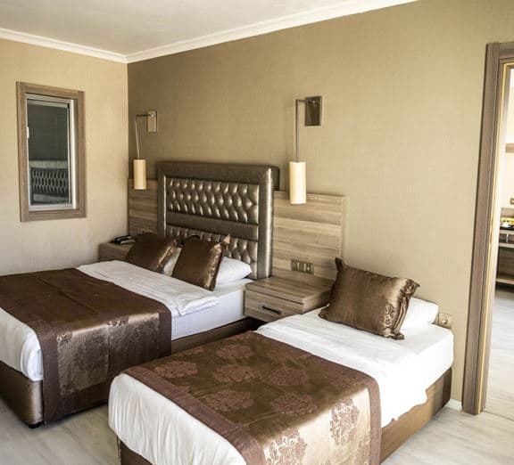 FAMILY CONNECTION ROOM Номера