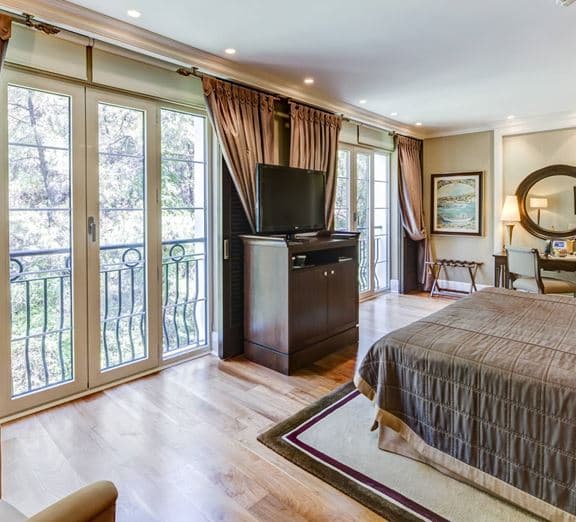 DELUXE FOREST ROOM Номера
