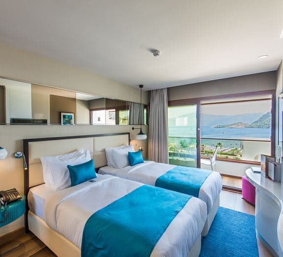 DELUXE ROOM SEA VIEW Номера
