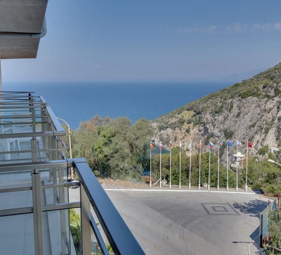 SUPERIOR SIDESEAVIEW BALCONY OR TERRACE Номера