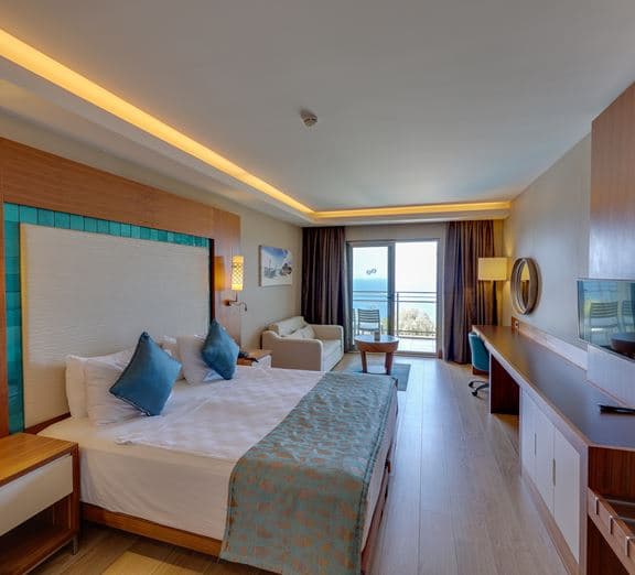 SUPERIOR SEAVIEW ROOM BALCONY OR TERRACE Номера