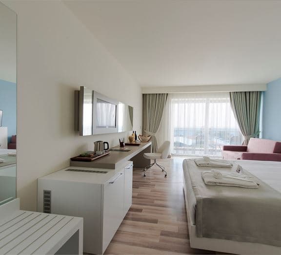 Deluxe Land View Номера