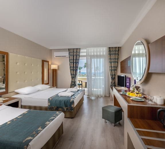 STANDARD ROOM WITH BALCONY Номера