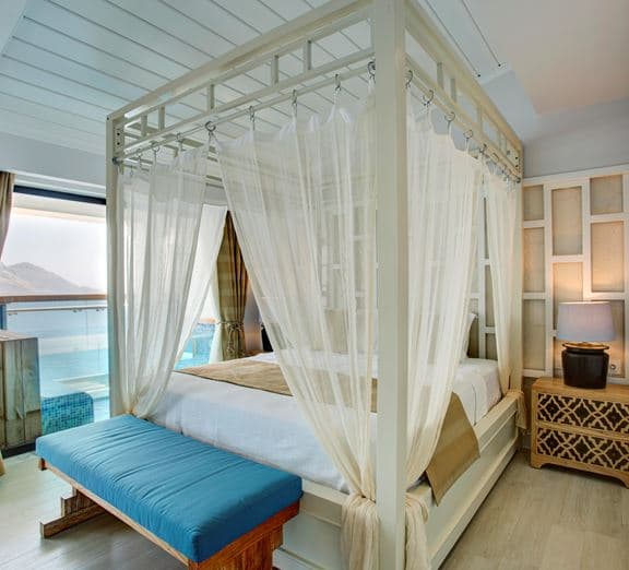 DELUXE ROOM SEA VIEW Номера