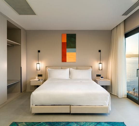 DELUXE ROOM SEA VIEW Номера