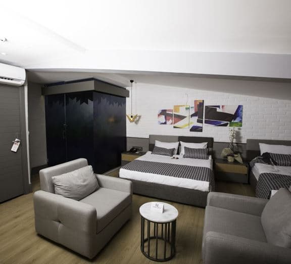 SUITE WITH SPA BATH Номера