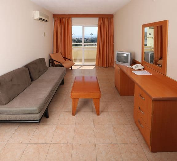 SUITE STANDARD 1 BEDROOM SEAVIEW BALCONY Номера