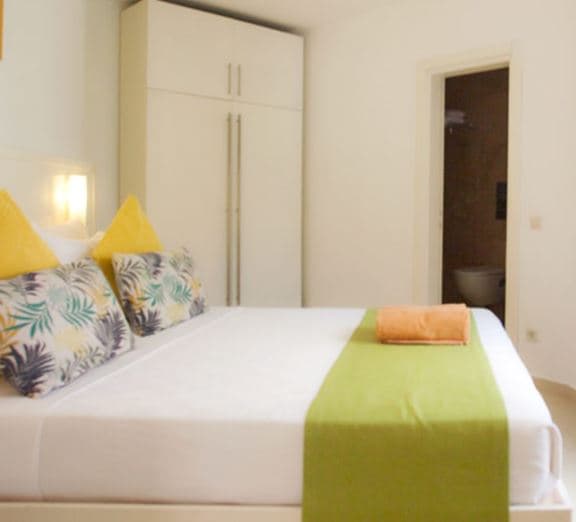 Deluxe Pool Suite Номера