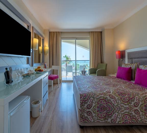 STANDARD SIDE SEA VIEW Номера