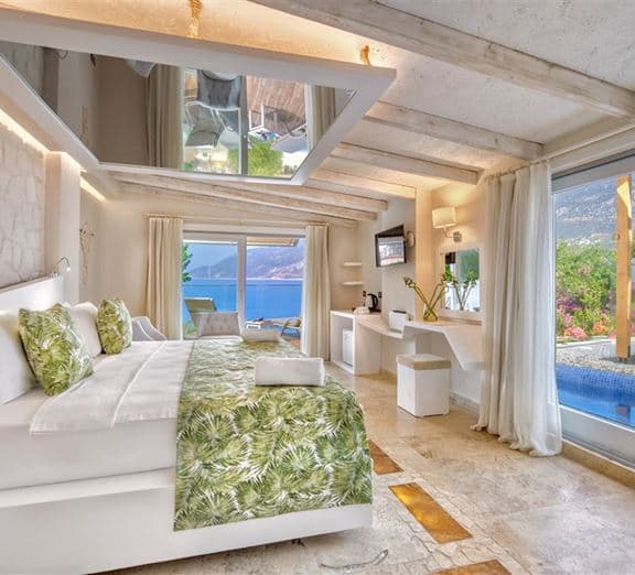 Superior Room Номера